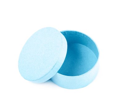 İzole kağıt hediye kutusu