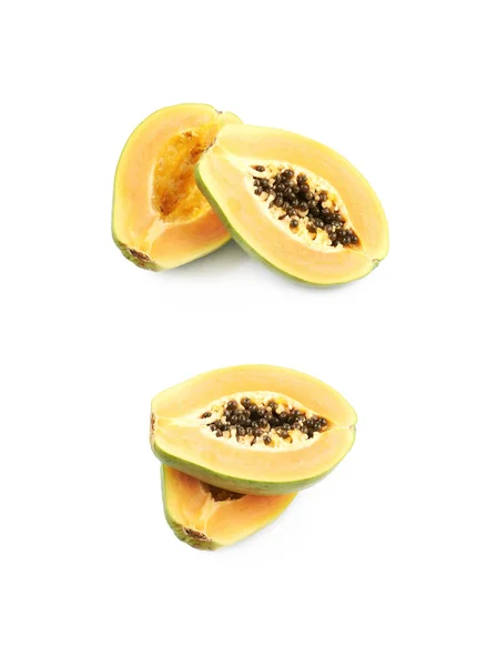 Papaya-Frucht in zwei Hälften geschnitten isoliert — Stockfoto