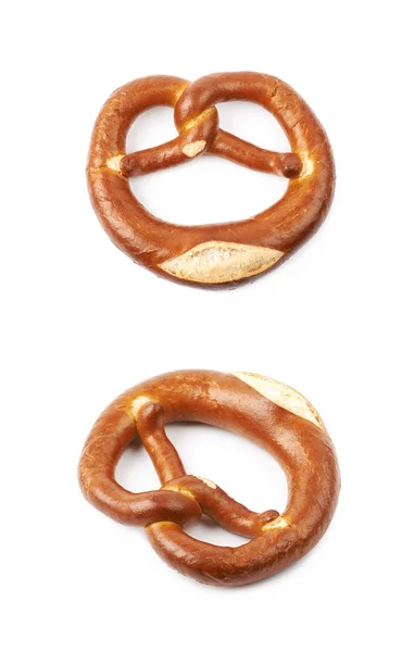 Gezouten Beierse bagel geïsoleerd — Stockfoto