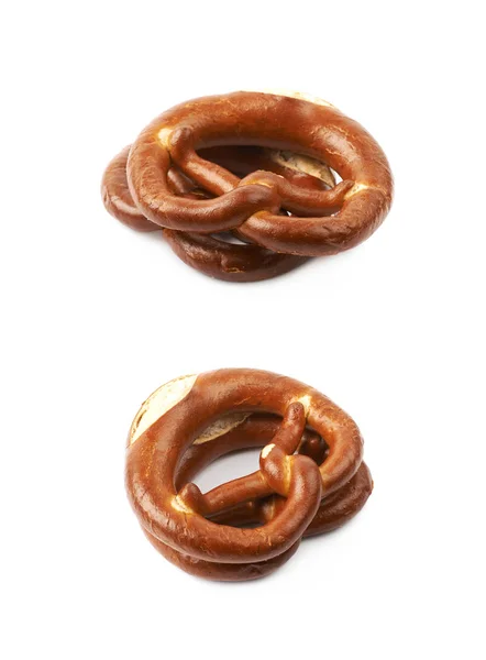 Gezouten Beierse bagel geïsoleerd — Stockfoto