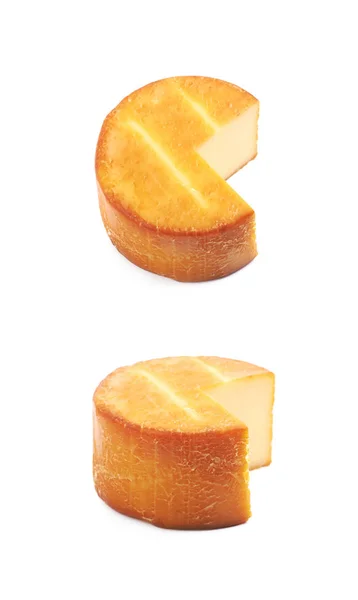 Roda de queijo isolada — Fotografia de Stock