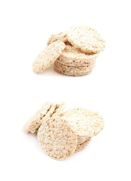Bolos de arroz estourados a ar isolados — Fotografia de Stock