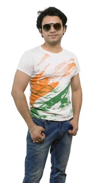 Modelo indiano vestindo tshirt branca — Fotografia de Stock