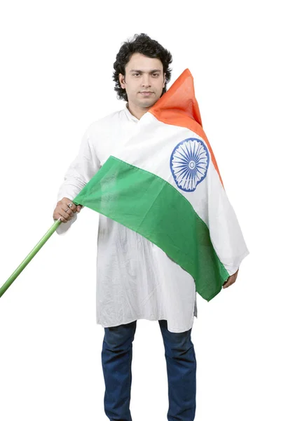 Jeune modèle masculin indien avec drapeau indien — Photo