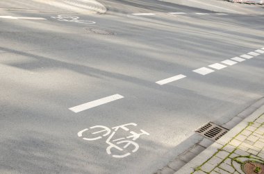 Yol yüzeyi yol işaretleme
