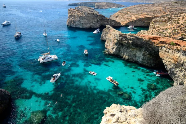 Baía de Ghajn Tuffieha em Malta — Fotografia de Stock