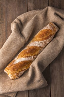 Bir şal içinde Fransız baget 