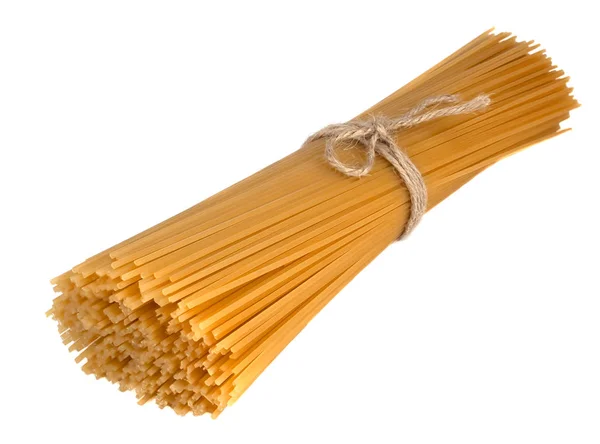 Špagety izolované na bílém pozadí — Stock fotografie