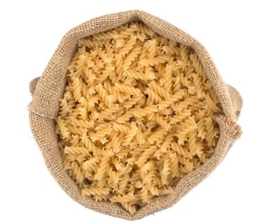 Beyaz arka plan üzerinde izole çuval İtalyan makarna