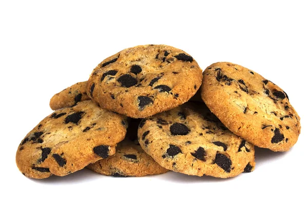 Galletas de chispas de chocolate aisladas sobre fondo blanco — Foto de Stock