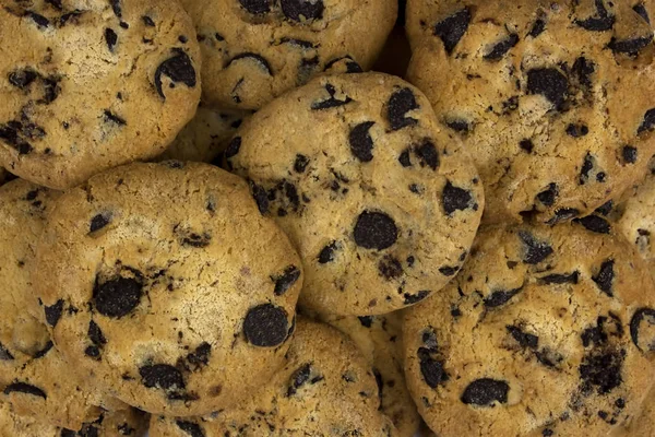 Chocolate chip cookies background — Stock Photo, Image