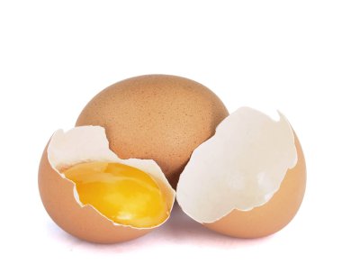 Beyaz arkaplanda yumurtalar 