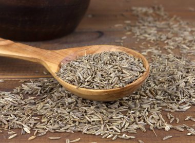 Kimyon tohumu, tahta kaşık 