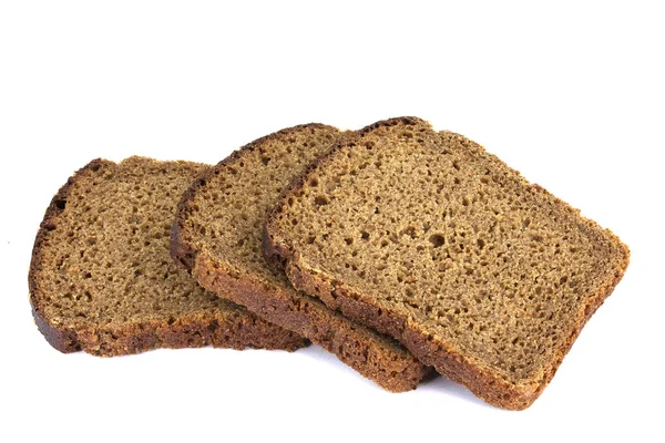 切片的黑麦面包，一个白色的背景上孤立 — 图库照片