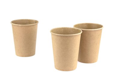 Beyaz arka planda izole edilmiş kahve için kağıt bardak