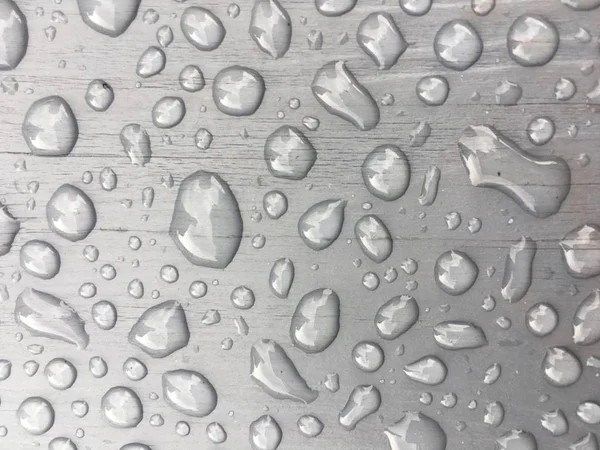 雨水在灰色的背景 — 图库照片