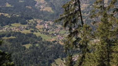 Dağ alan Fransız kırsal manzara