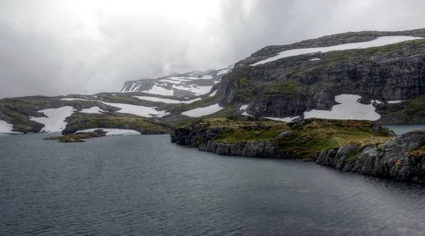 Différentes couleurs d'un paysage norvégien — Photo
