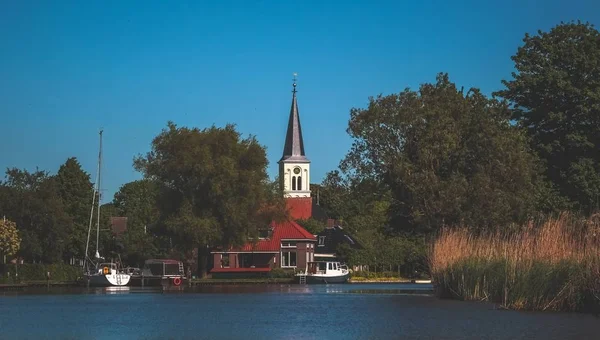 Hollands landschap in de zomer — Stockfoto