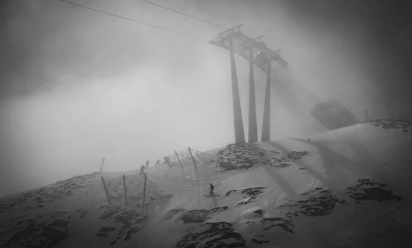 Lift im österreichischen Skigebiet — Stockfoto