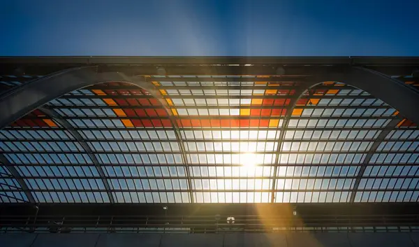 Tetto in vetro della stazione centrale di Amsterdam — Foto Stock