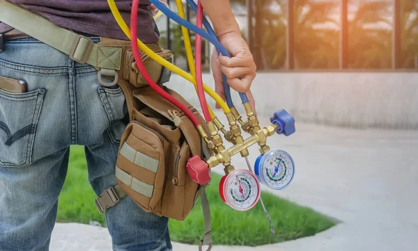 Utrustning mått på luftkonditioneringen — Stockfoto