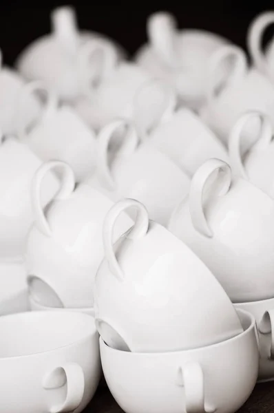 Düzenlenmiş beyaz kahve fincanı desen, sabah kahve için hazır