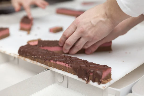 Making small cakes — Stock Photo, Image