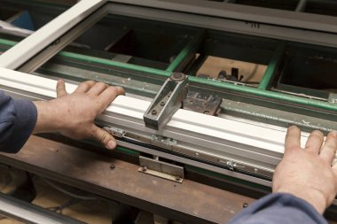 makine plastik pencere montajı için