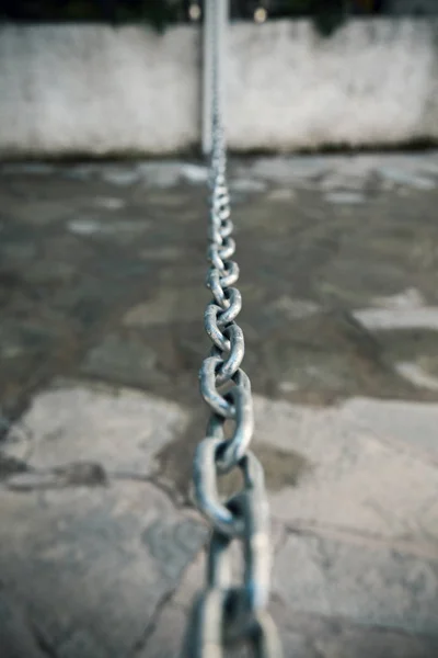Cadeia de metal prata — Fotografia de Stock