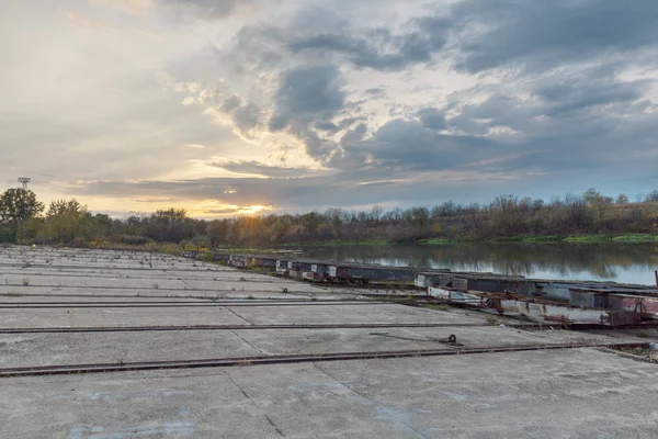 Ship yard with rusty ship — 스톡 사진