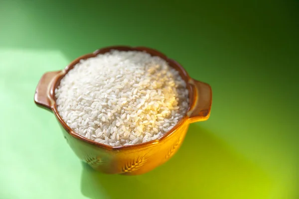 Arroz Blanco Tazón Cerámica Fondo Verde —  Fotos de Stock