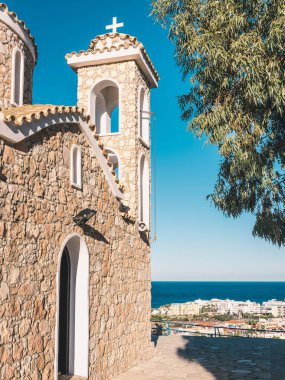 Eski kilise Kıbrıs'taki bölüm