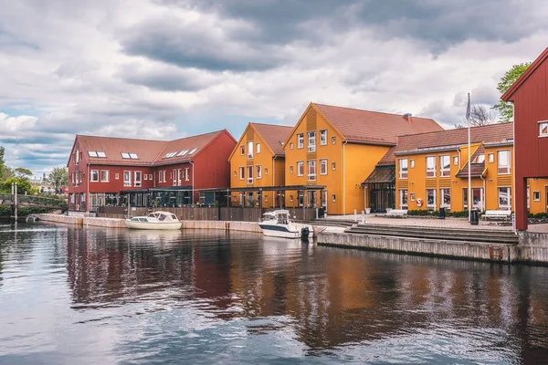 Increíble Colorida Arquitectura Nórdica Madera Diseño Escandinavo Parte Antigua Kristiansand — Foto de Stock