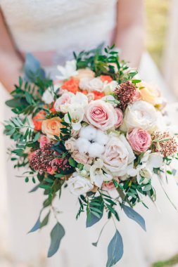 Düğün çiçek buketi