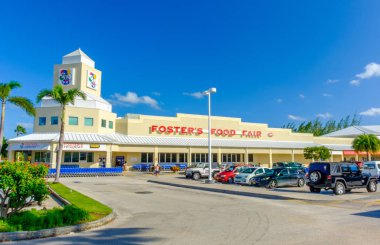 Grand Cayman, Cayman Islands, Kasım 2017, Foster'ın bir adada dört süpermarket şirketlerin
