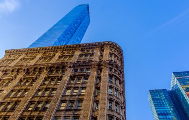 New York, New York, ABD, Jan 2018, aşağıdan çekilen eski ve yeni Manhattan binaları 