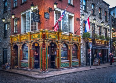 Dublin, İrlanda, Mart 2018, Temple Bar mahallesindeki Quays Bar binası.