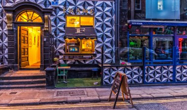 Dublin, İrlanda, Mart 2018, Frame Cafe 'nin dışında.