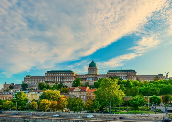 Budapeszt Węgry Sierpień 2019 Widok Zamek Buda Zachodzie Słońca — Zdjęcie stockowe