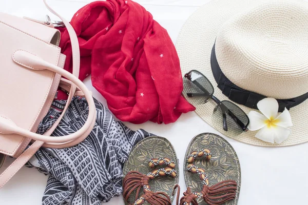 aksesuarlar moda kadın koleksiyonu renkli gün
