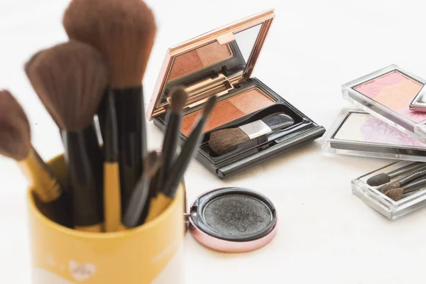 Štětec pro kosmetické make-up pleť obličeje — Stock fotografie