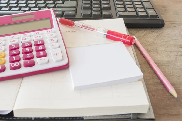 aylık iş ve onay para yönetimi için not defteri