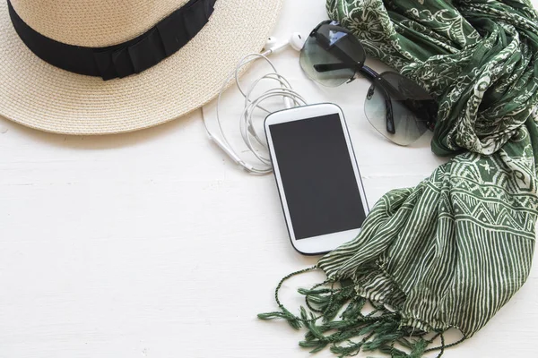 Accessoires mode vrouw in concept groen voor relax — Stockfoto