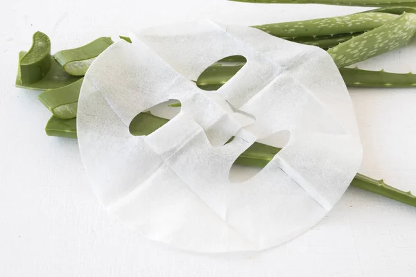 aloe vera beyaz yüzünden cilt için doğal sac maskesi