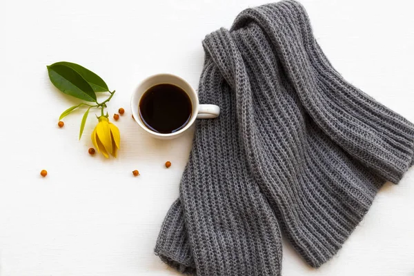 Hot Coffee Espresso Knitting Wool Scarf Lifestyle Woman Relax Winter — 스톡 사진