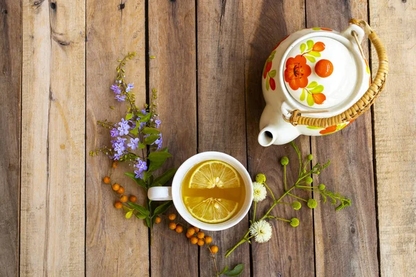 Bitkisel Sağlıklı Içecekler Sıcak Bal Limonu Sağlık Hizmeti Çaydanlık Çiçekli — Stok fotoğraf