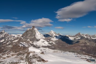 Matterhorn tepe ve Alpler Zermatt yakınındaki