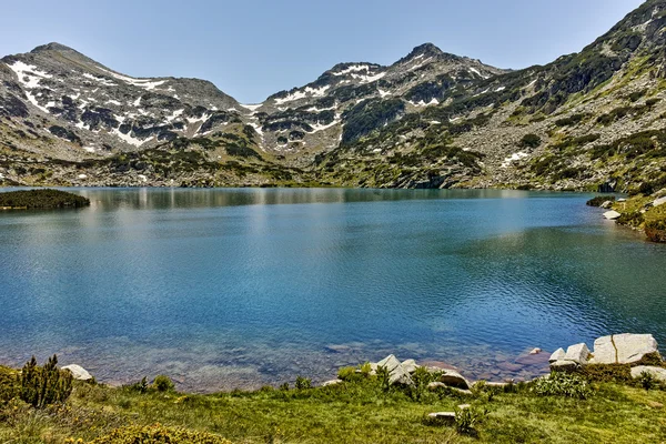 Dzhano peak and Popovo lake, Pirin Mountain — Stock Photo, Image