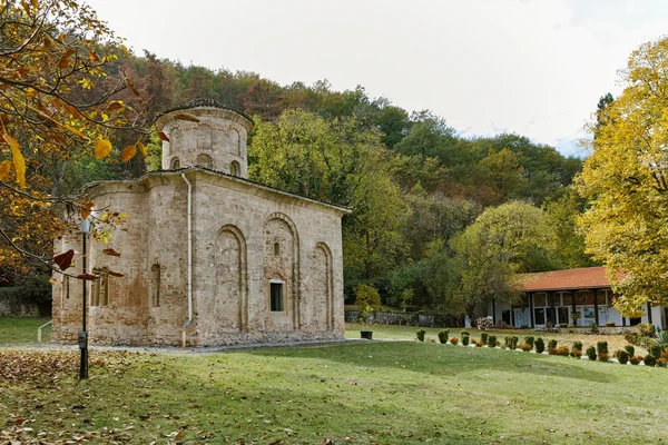 Panorama autunnale del Monastero di Zemen, regione di Pernik — Foto Stock